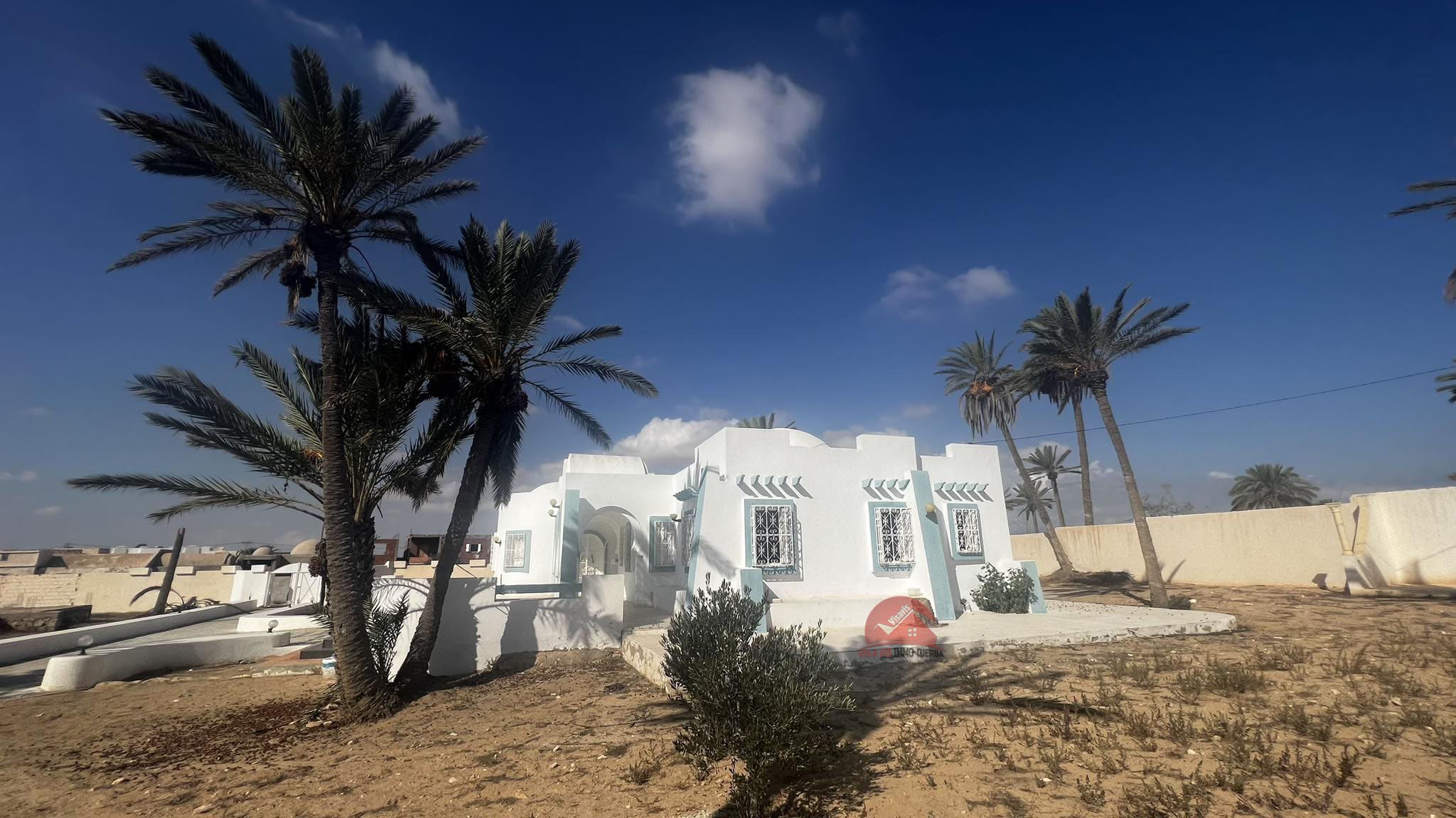 Djerba - Midoun Midoun Vente Maisons Villa et grand terrain proche z t djerba  ref v659