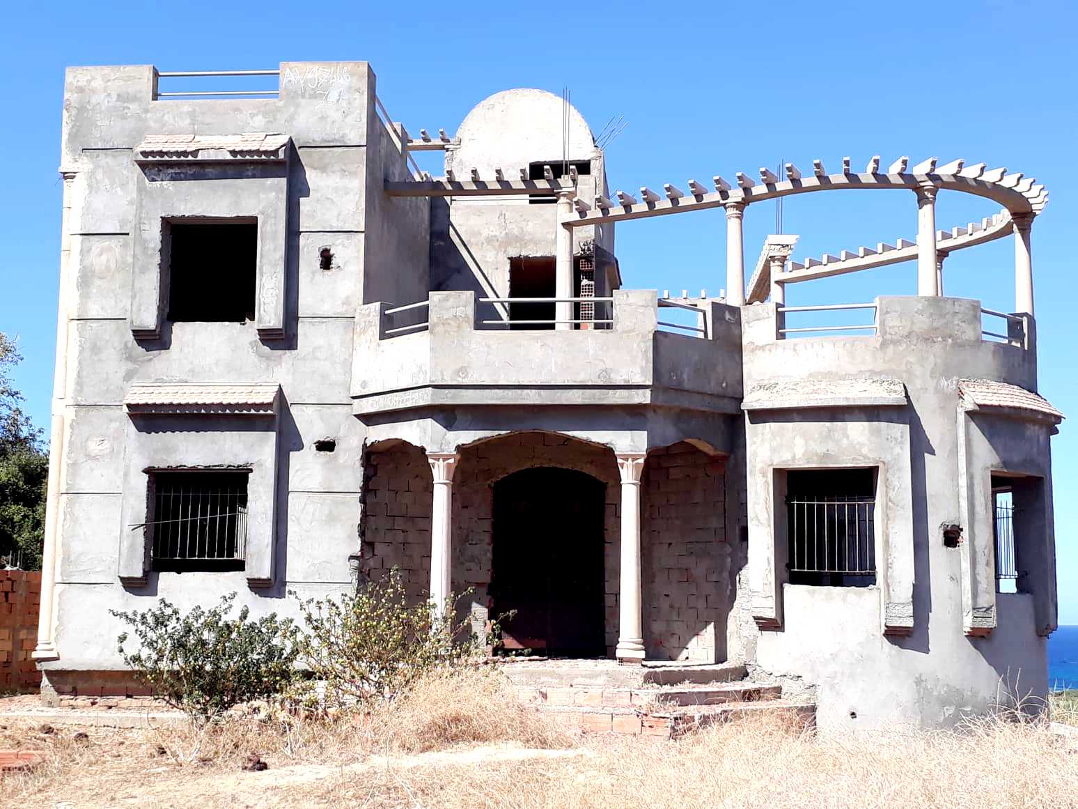 Ras Jebel Rafraf Plage Vente Maisons L'opportunit villa 2000 m2 a rafraf plage